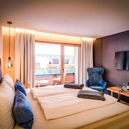 Pensión Hauserei Design & Kraeuterhotel 4*