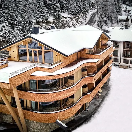 Hauserei Design & Kraeuterhotel Affittacamere 4*