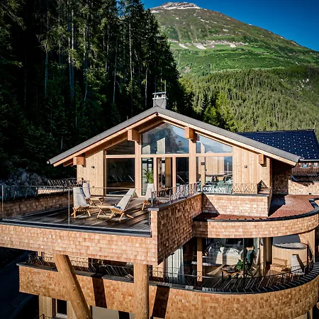 Hauserei Design & Kraeuterhotel