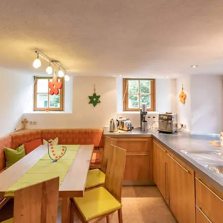 Pensión Hauserei Design & Kraeuterhotel 4*