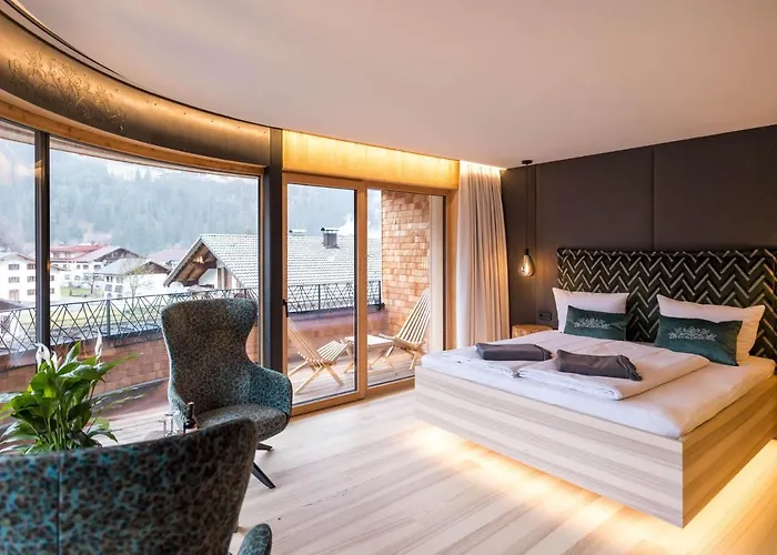 Hauserei Design & Kraeuterhotel 게스트하우스 4*