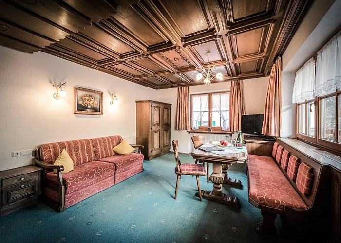 Pensión Hauserei Design & Kraeuterhotel 4*