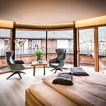 Hauserei Design & Kraeuterhotel 4*