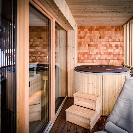 게스트하우스 Hauserei Design & Kraeuterhotel - Adults Only 4*