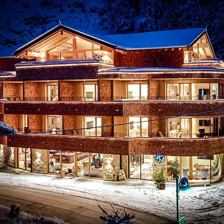 Hauserei Design & Kraeuterhotel 4* Steeg