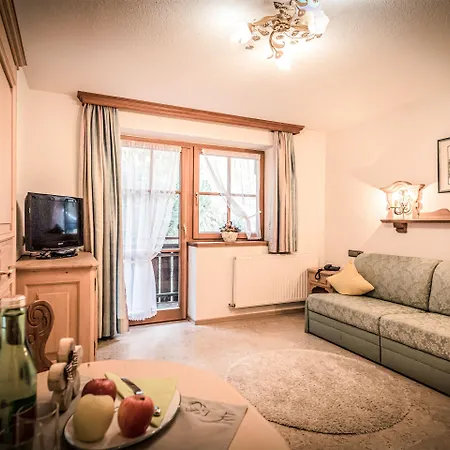 Hauserei Design & Kraeuterhotel Vendégház Steeg