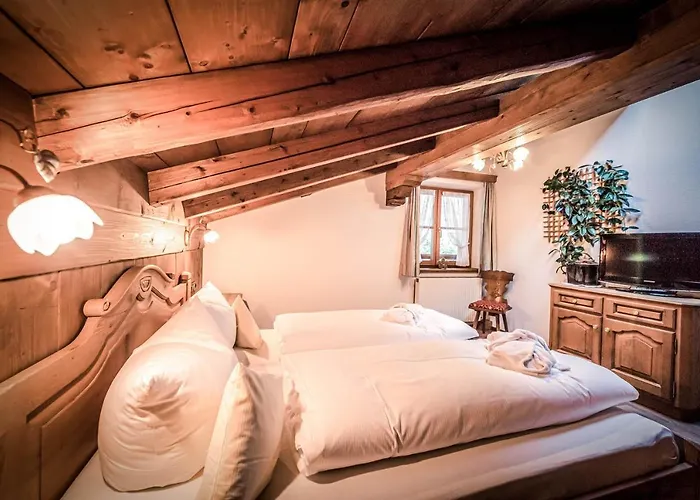 Hauserei Design & Kraeuterhotel Penzion Steeg