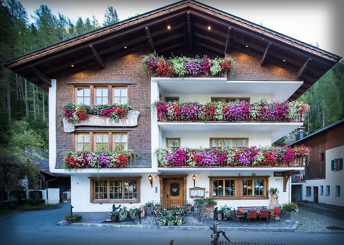 Hauserei Design & Kraeuterhotel Penzion Steeg